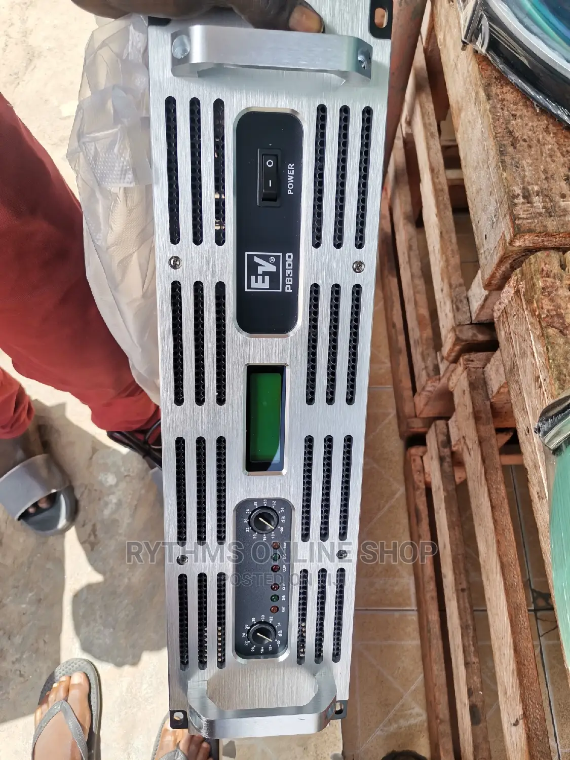 EV-6300 Amplifier