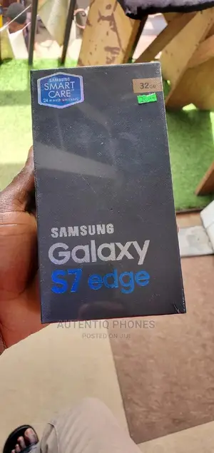 New Samsung Galaxy S7 edge 32 GB Gold
