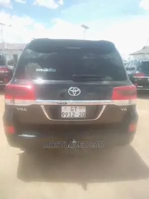Car Hire in Ghana. Rent a Landcruisers for Airport Pickup