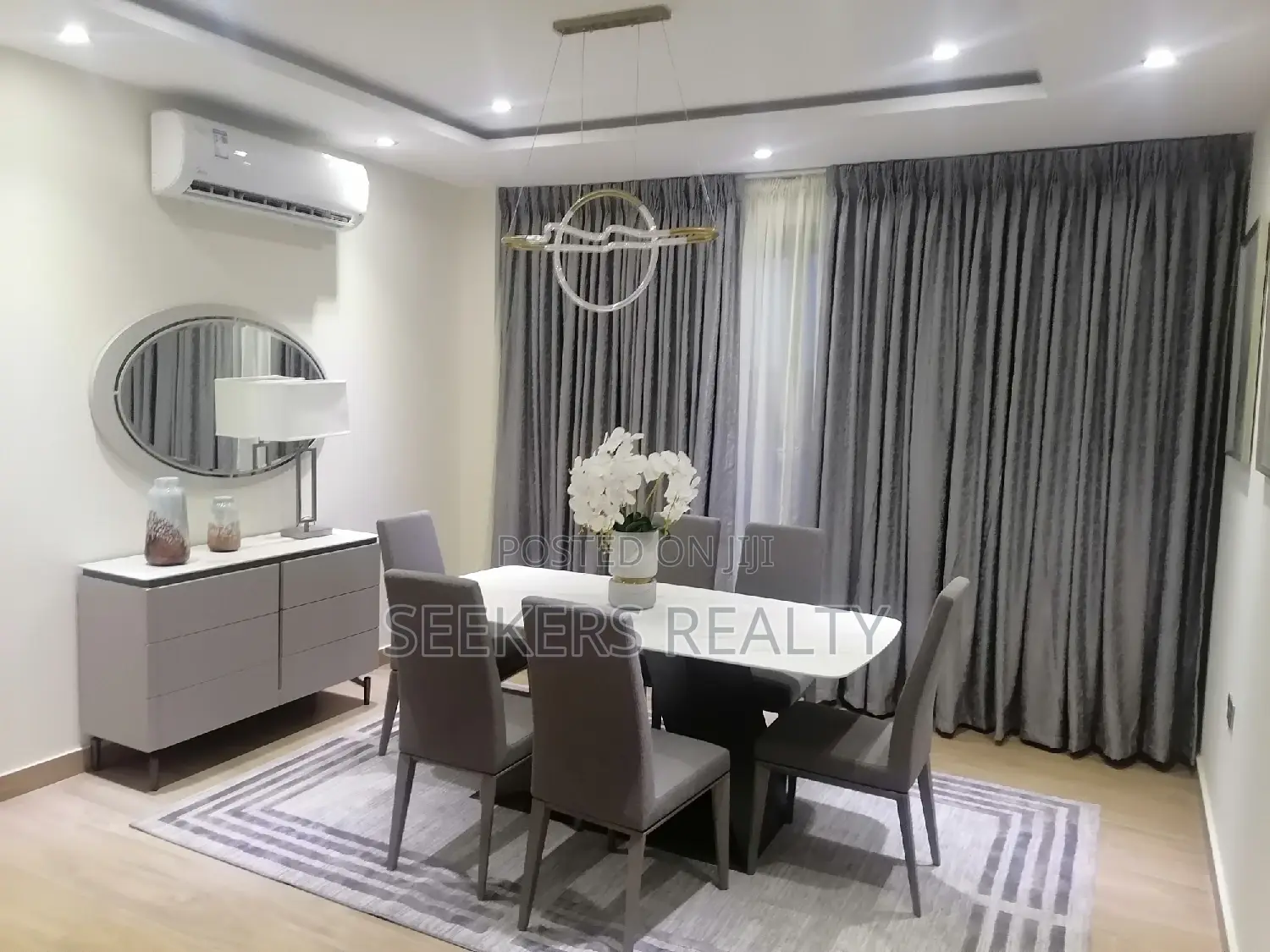 Furnished 2bdrm Apartment in Seekers Realty, Oxford Street for Rent
