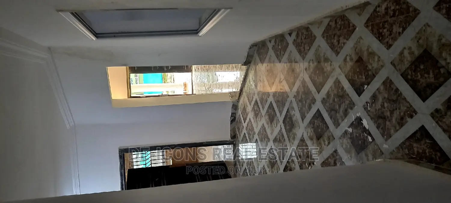 3bdrm House in De-Icons, Awutu Senya East Municipal for sale