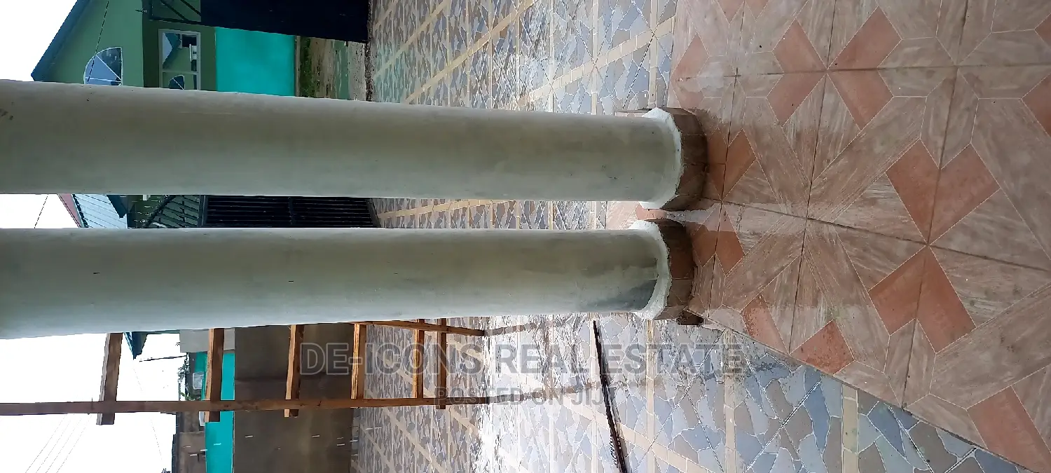 3bdrm House in De-Icons, Awutu Senya East Municipal for sale