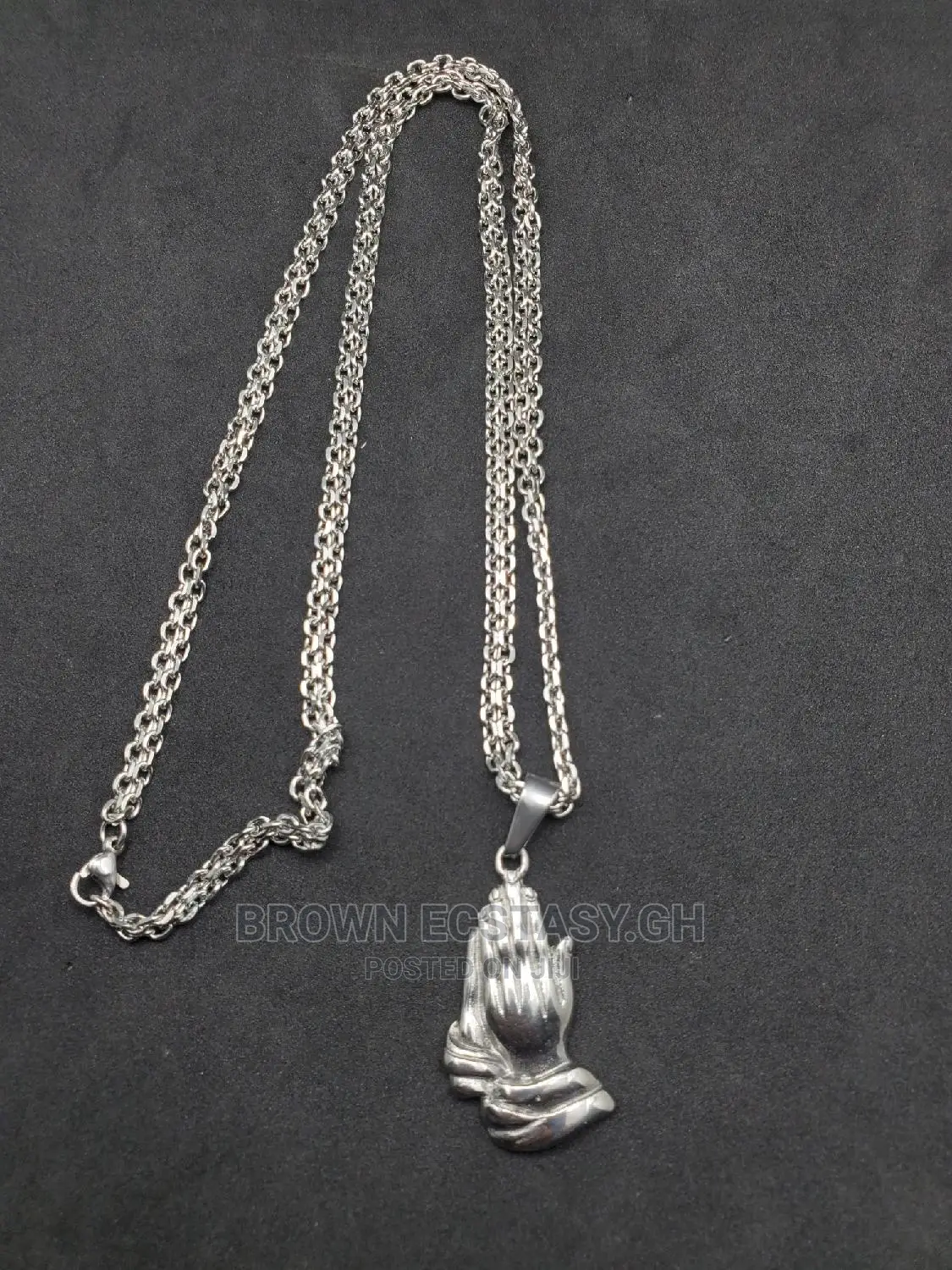 Pray Necklace