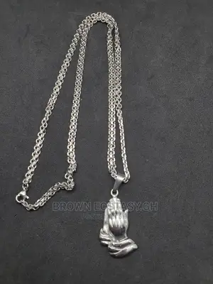 Pray Necklace