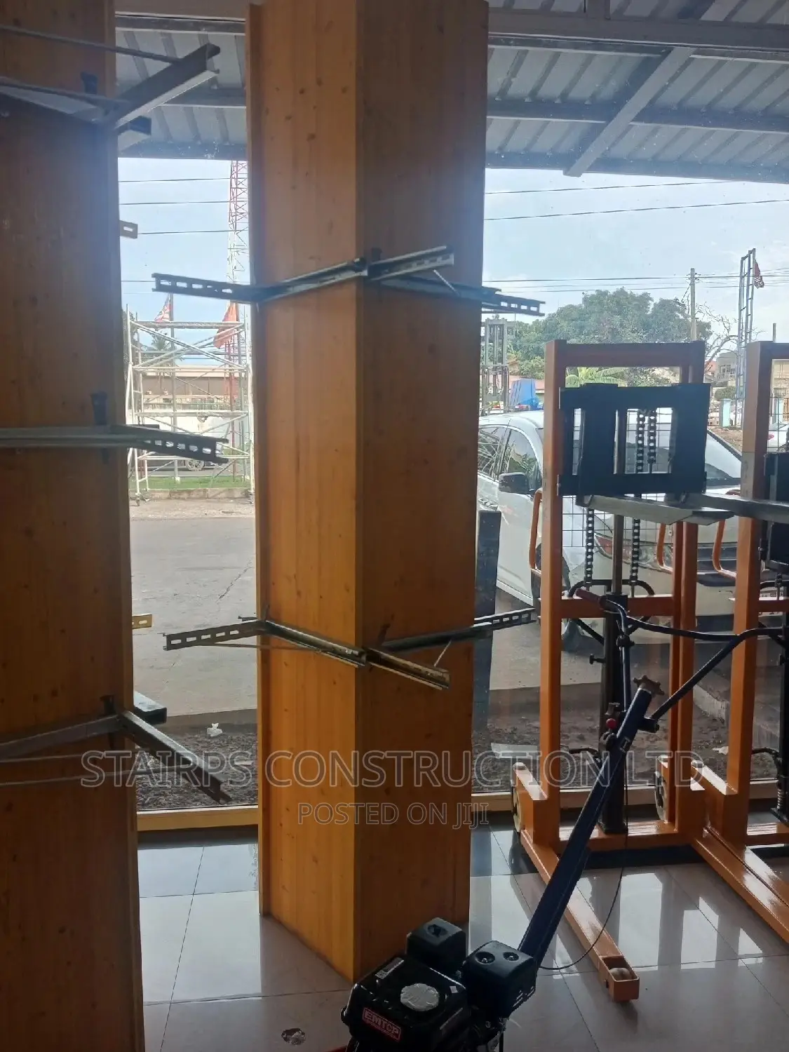 Italian Scaffolds and Building Materials and Tools for Sale