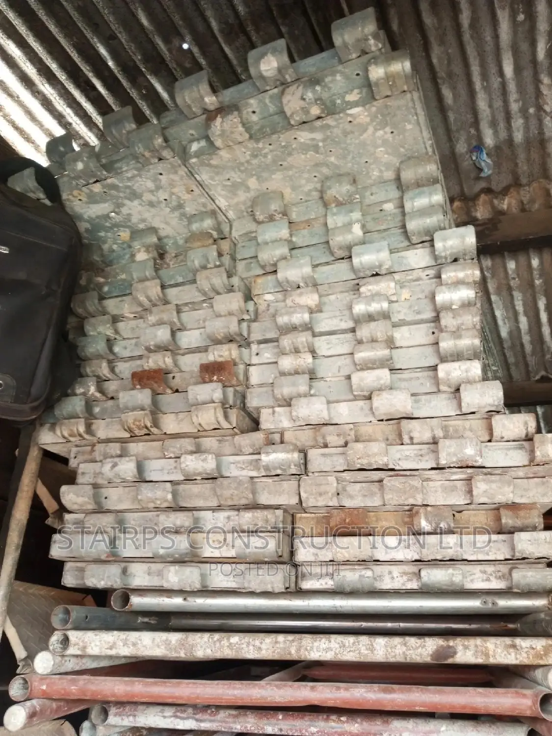 Italian Scaffolds and Building Materials and Tools for Sale