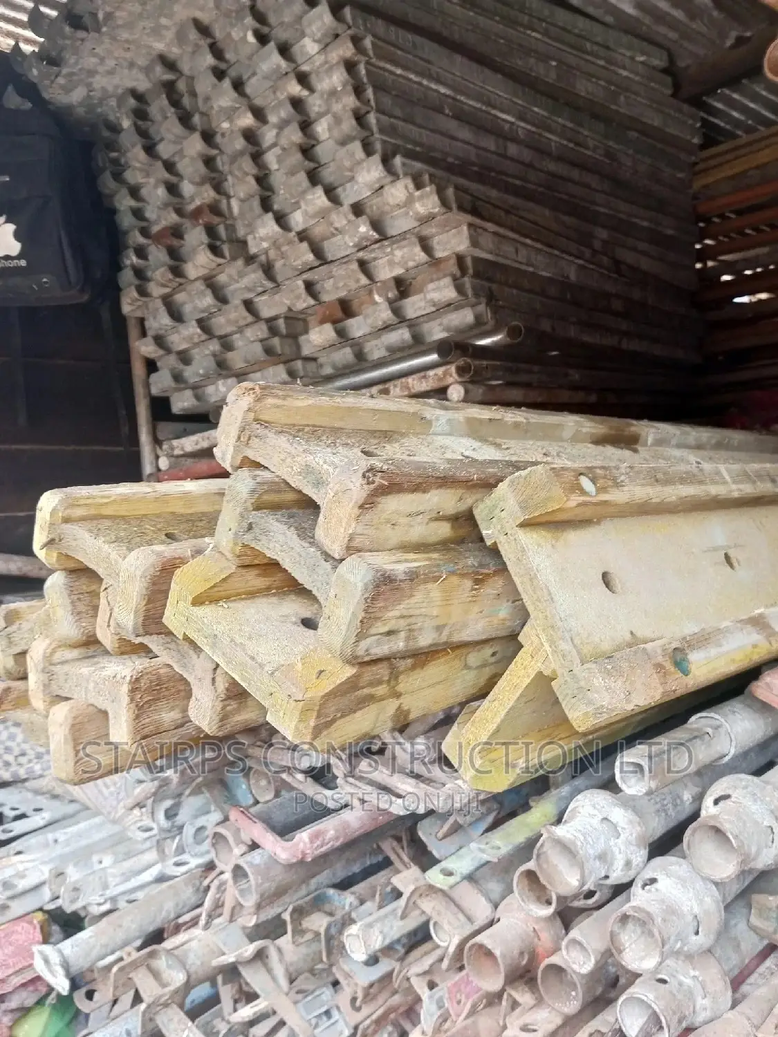 Italian Scaffolds and Building Materials and Tools for Sale