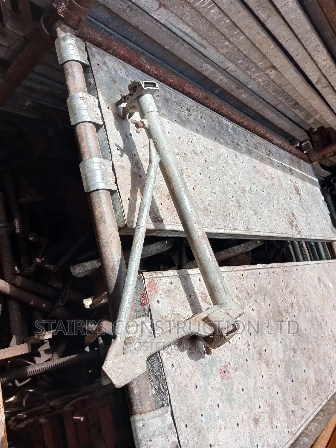 Italian Scaffolds and Building Materials and Tools for Sale