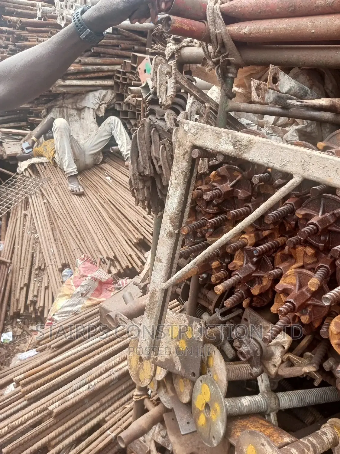 Italian Scaffolds and Building Materials and Tools for Sale