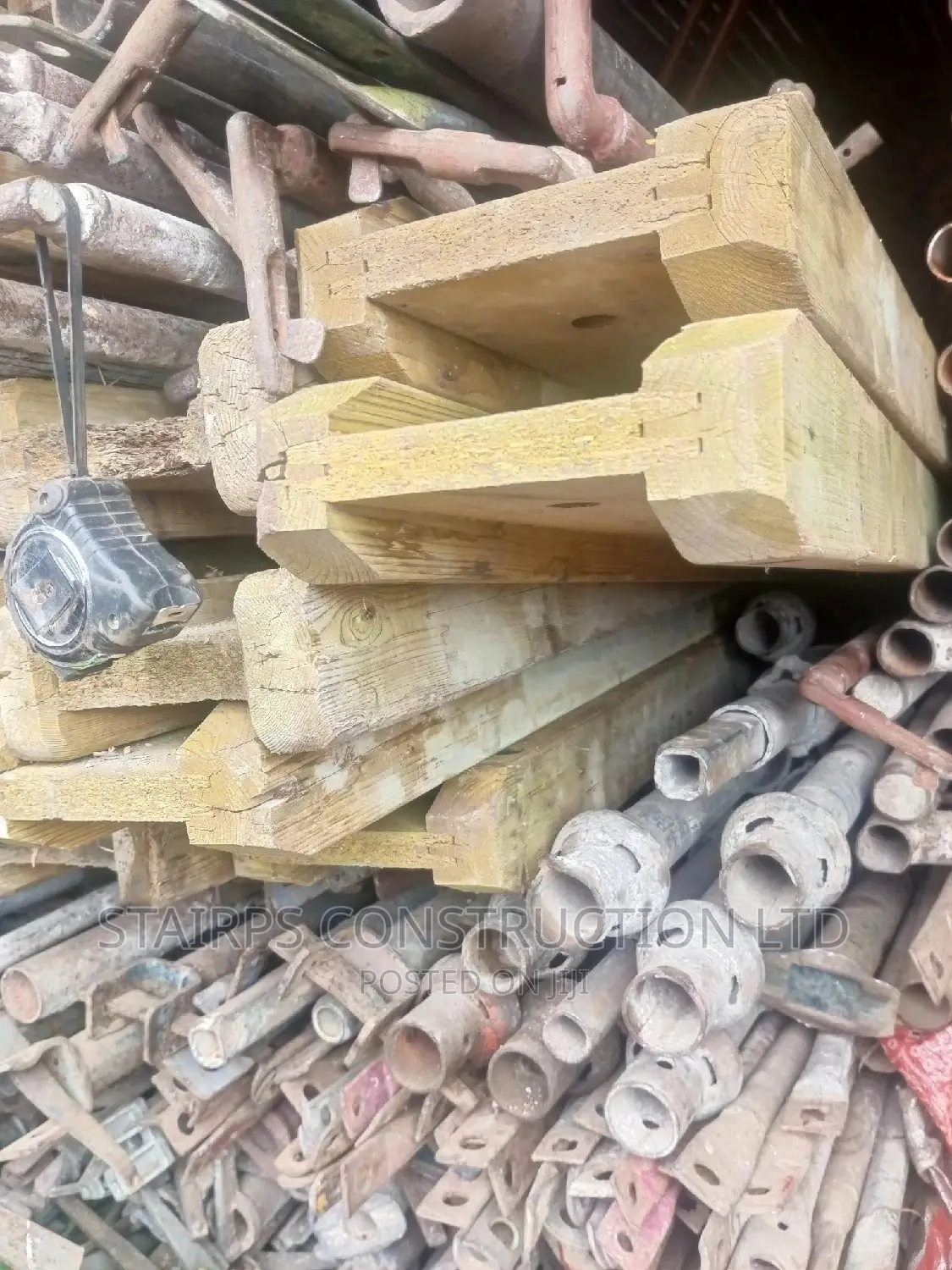 Italian Scaffolds and Building Materials and Tools for Sale