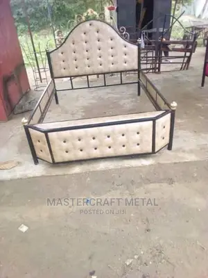 Photo - Quality Metal Bed