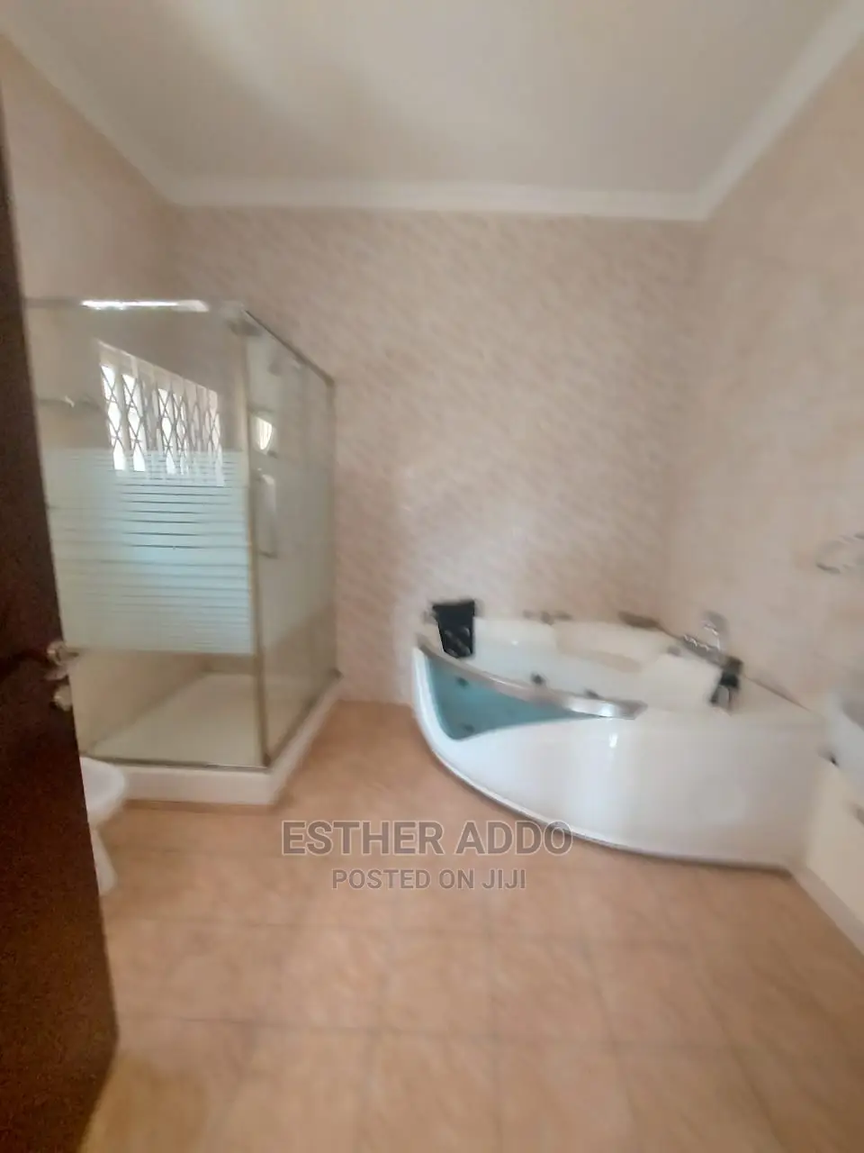 4bdrm House in East Legon for rent