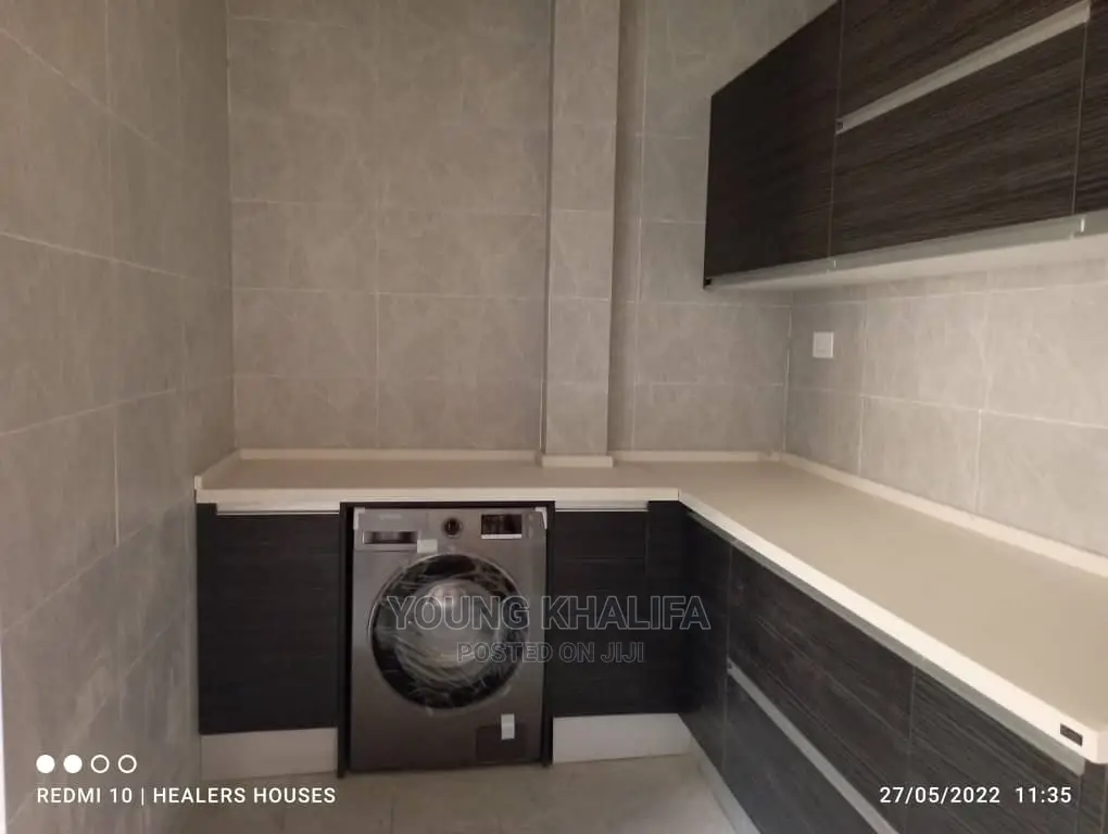 Furnished 6bdrm House in East Legon for sale