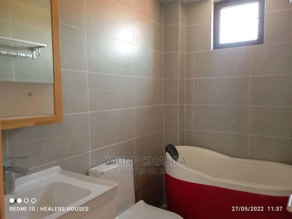 Furnished 6bdrm House in East Legon for sale