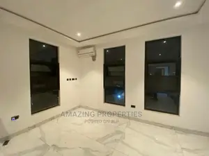 4bdrm House in Adjinganor, Adjiriganor for Sale