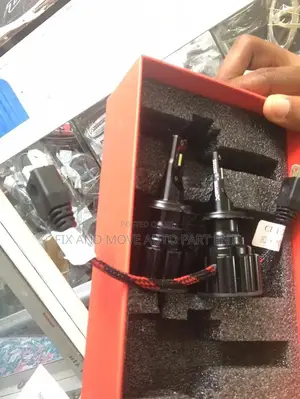 White HEADLIGHT LED BULB for All Cars Available Benz/Toyota