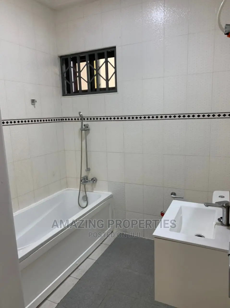 4bdrm House in Amazing Properties, Cantonments for Rent