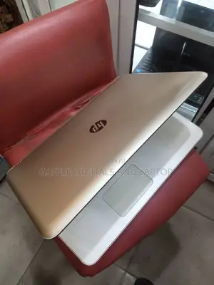 New Laptop HP Pavilion 15 8GB AMD A10 HDD 1T