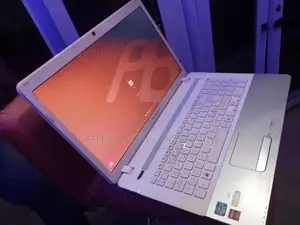 New Laptop Packard Bell EasyNote ME69 4GB Intel Core I5 HDD 500GB