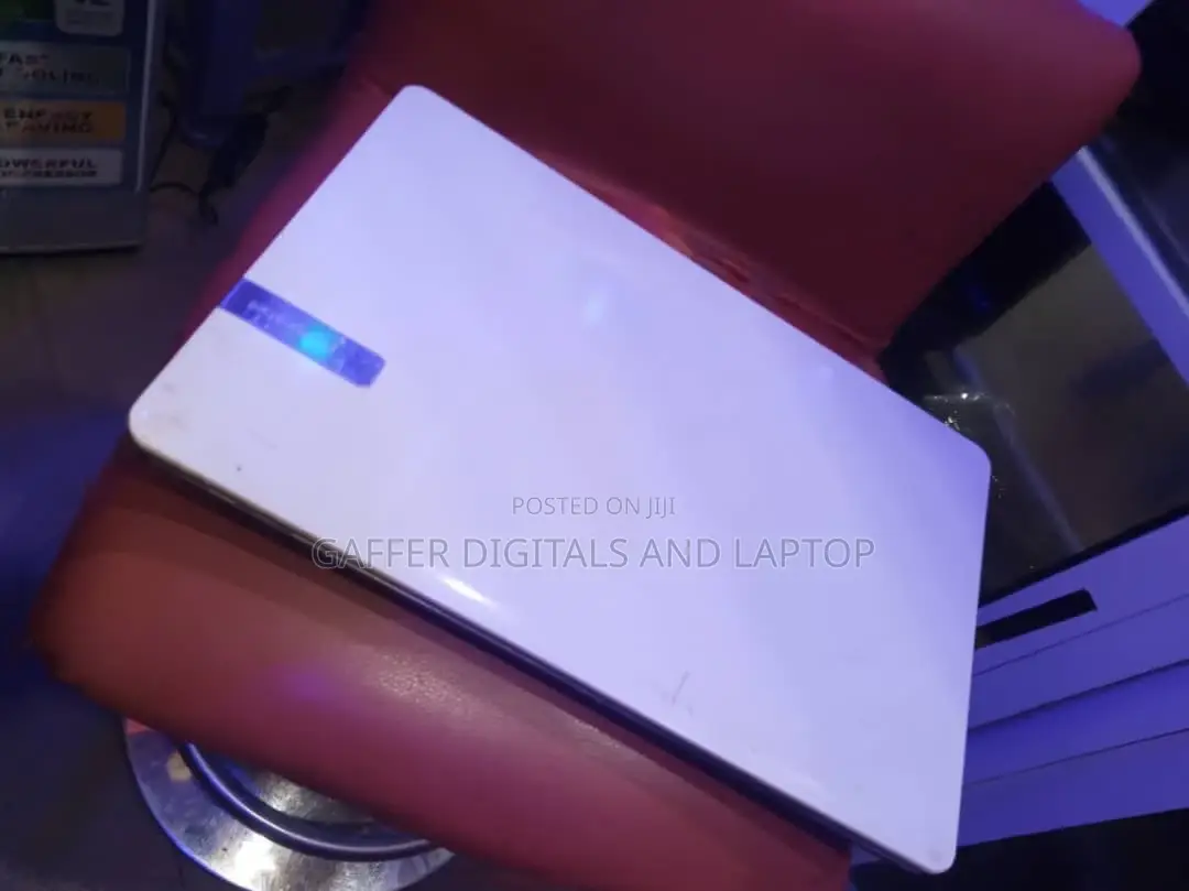 New Laptop Packard Bell EasyNote ME69 4GB Intel Core I5 HDD 500GB