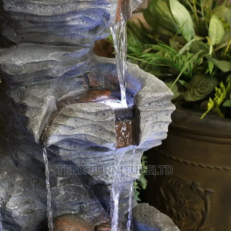 Water Fountain (Wahl Resin) With Light