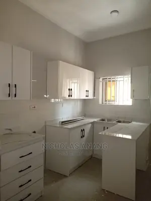 2bdrm Apartment in The Dorns Properties, New Town for rent