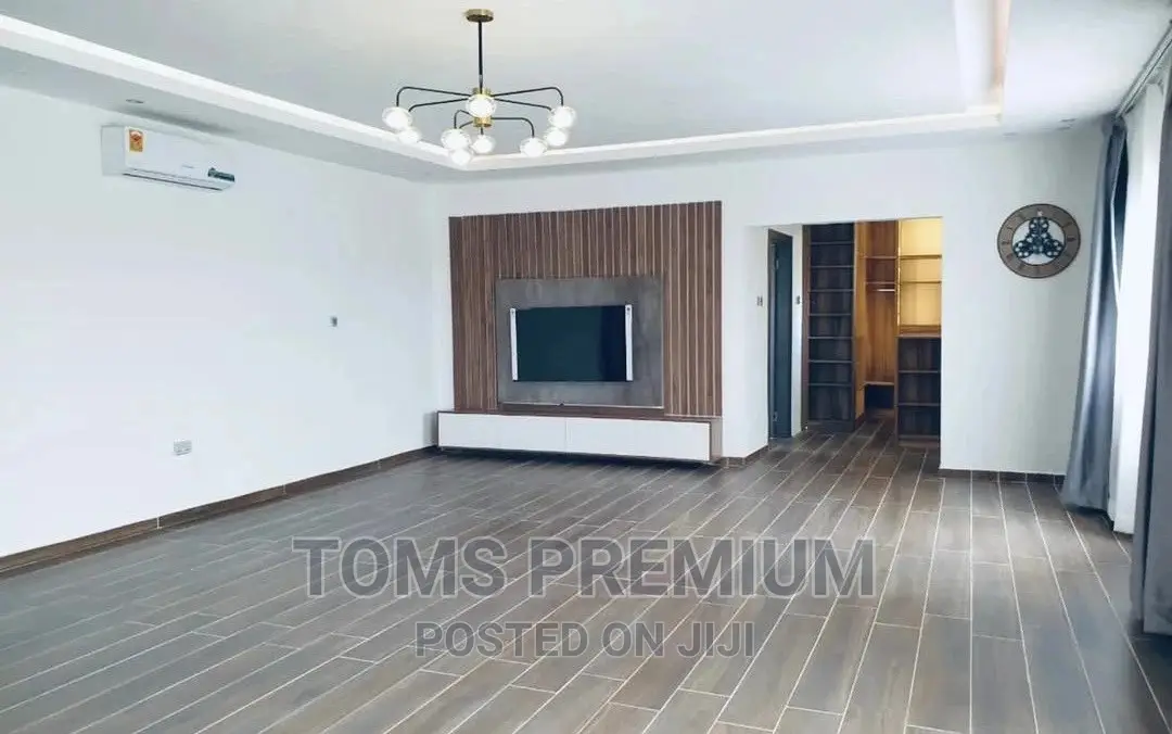 4bdrm House in East Legon Hills, Ashaley Botwe for Sale
