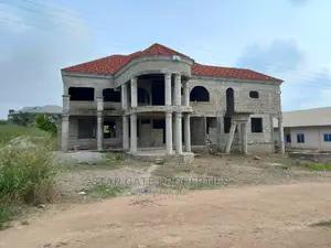 8bdrm Mansion in Star Gate, Kumasi Metropolitan for sale