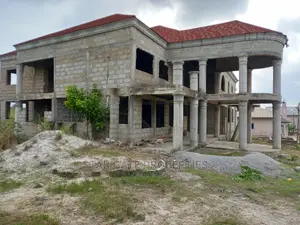 8bdrm Mansion in Star Gate, Kumasi Metropolitan for sale