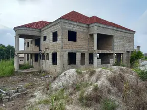 8bdrm Mansion in Star Gate, Kumasi Metropolitan for sale