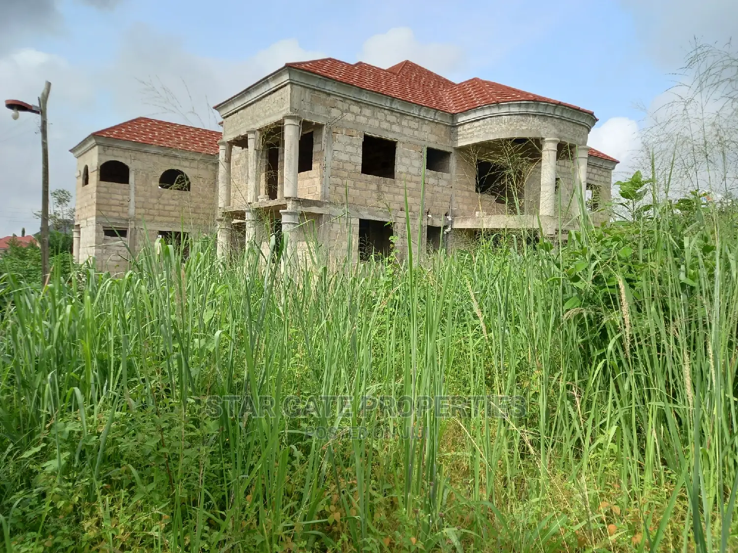 8bdrm Mansion in Star Gate, Kumasi Metropolitan for sale