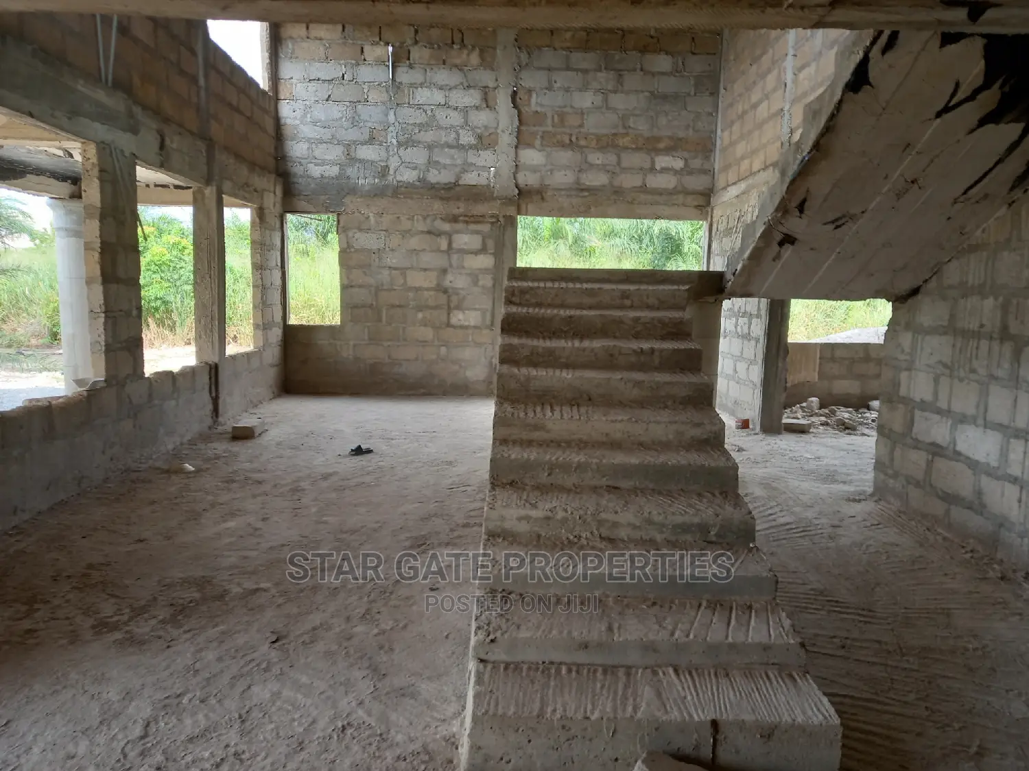 8bdrm Mansion in Star Gate, Kumasi Metropolitan for sale