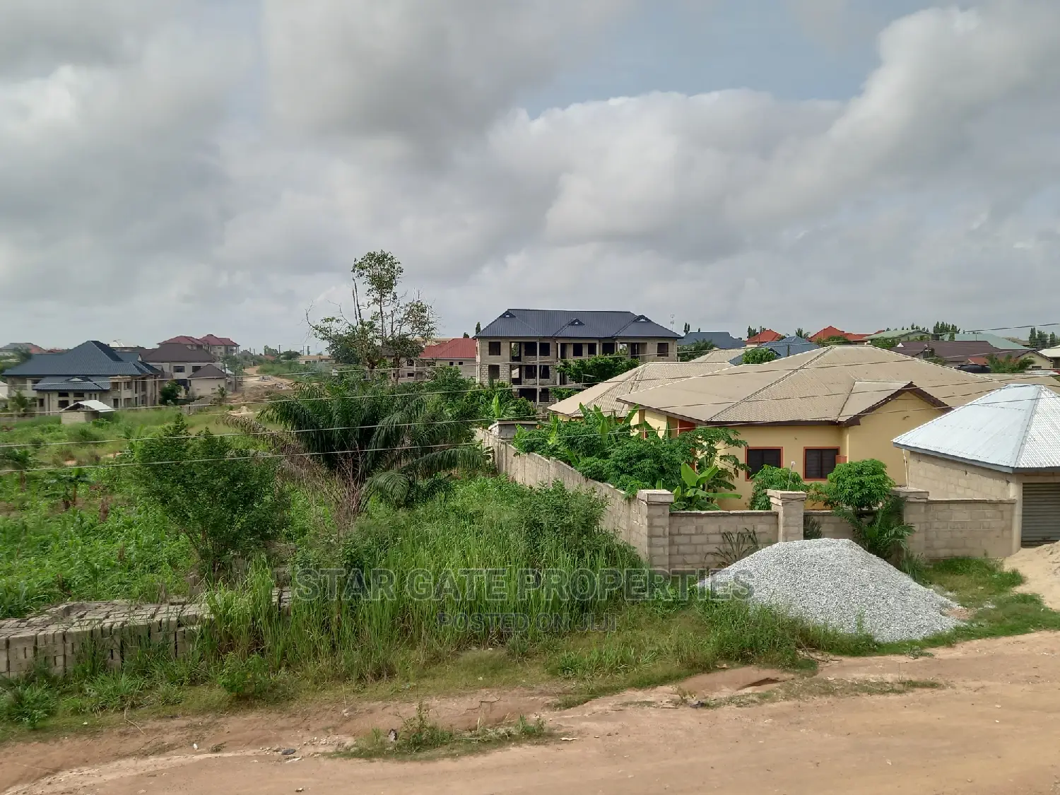 8bdrm Mansion in Star Gate, Kumasi Metropolitan for sale