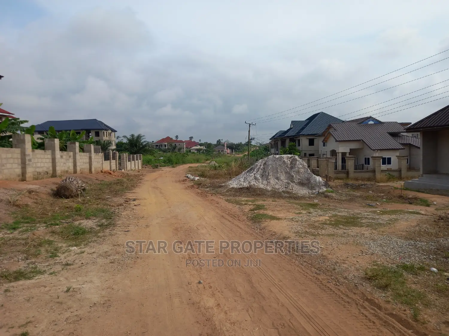 8bdrm Mansion in Star Gate, Kumasi Metropolitan for sale