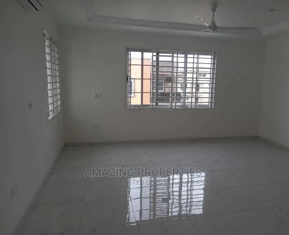 4bdrm House in Amazing Properties, Airport Residential Area for Rent