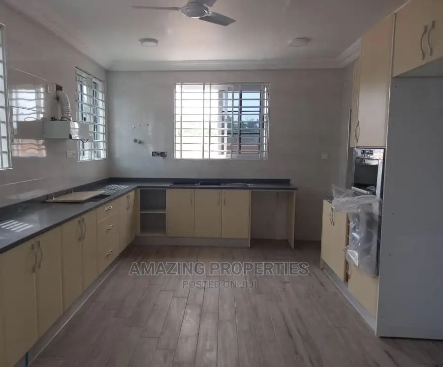 4bdrm House in Amazing Properties, Airport Residential Area for Rent