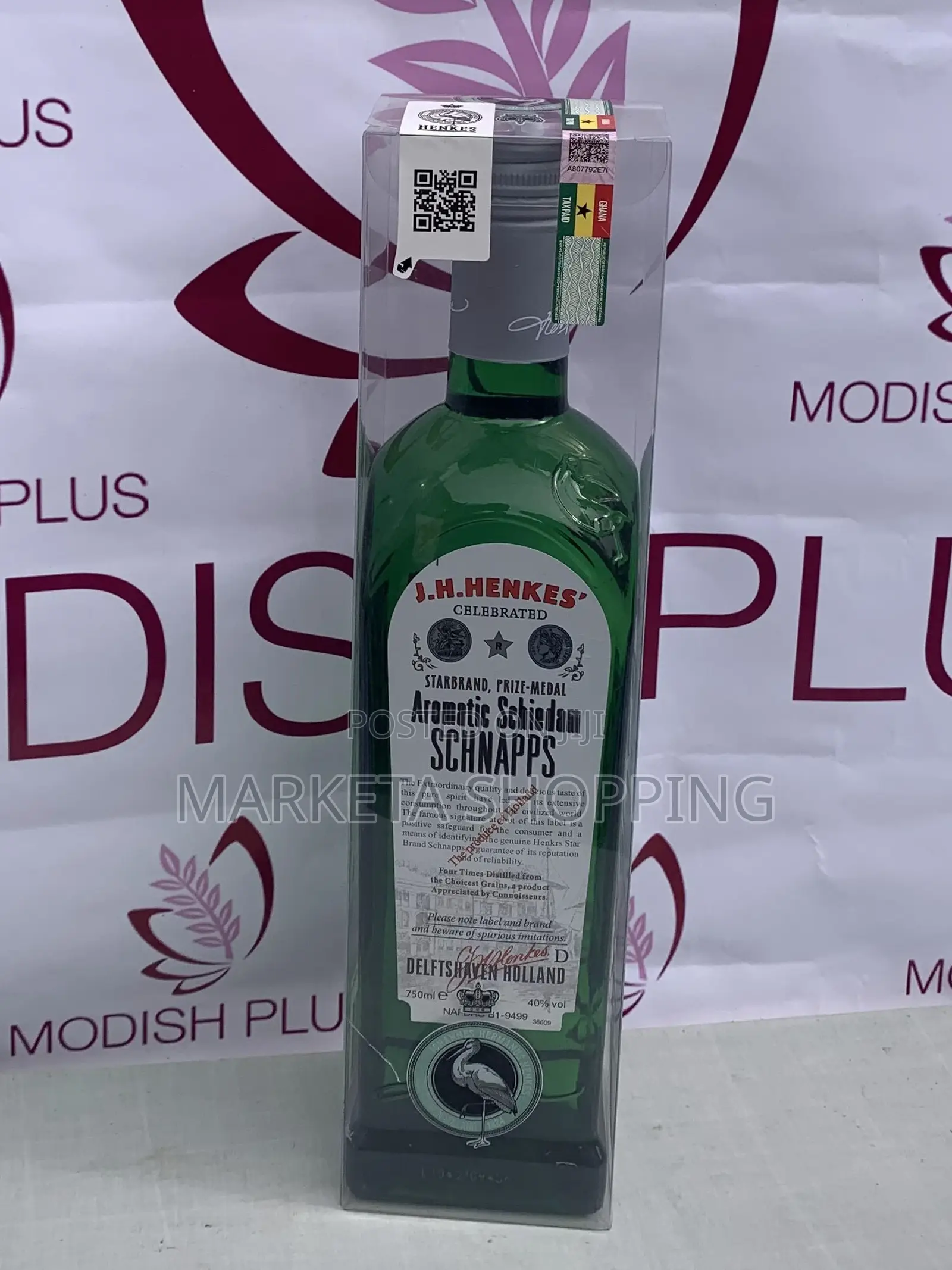J.H Henkes Schnapps (750ml)