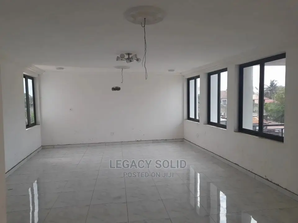 4bdrm Apartment in Legacy Solid Real, Teshie for rent