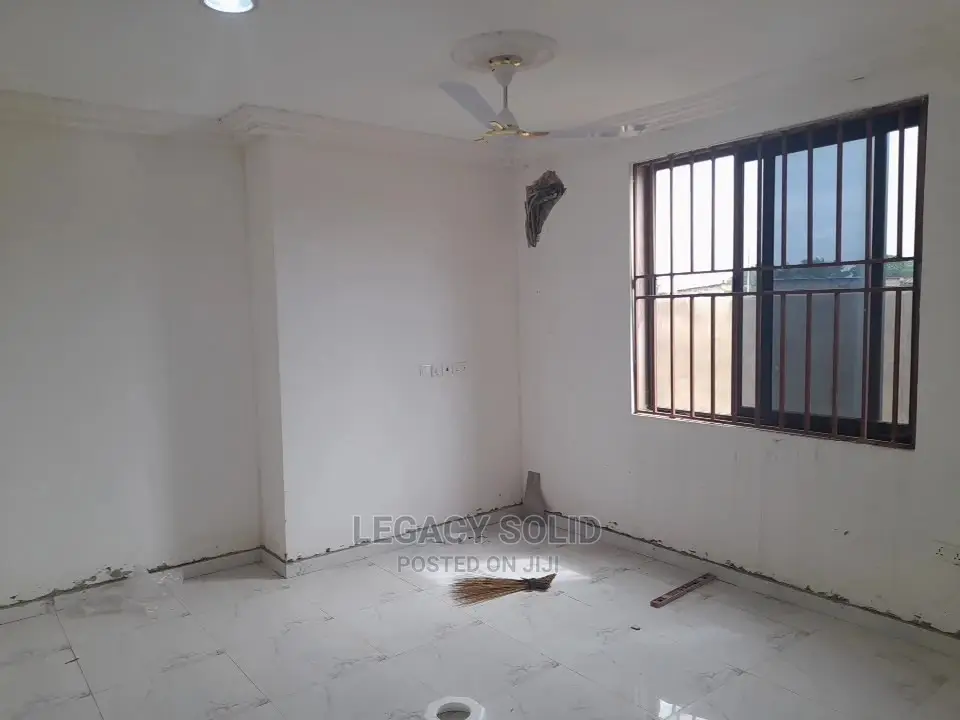 4bdrm Apartment in Legacy Solid Real, Teshie for rent