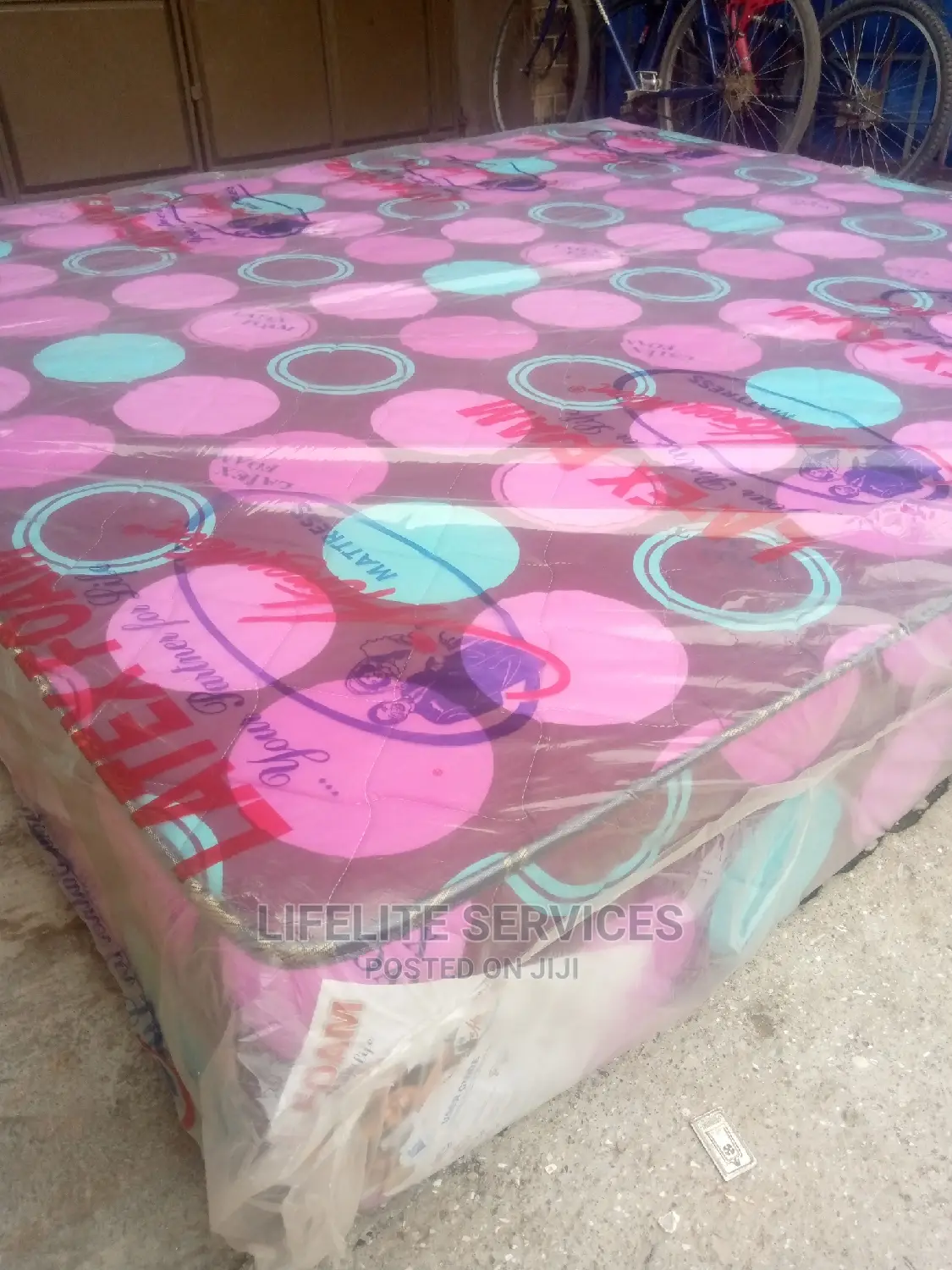 Mattress / Latex Foam 12" King(High Density)