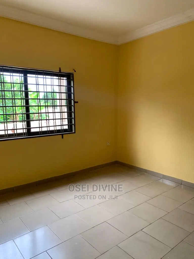 Excellent 3bedrooms Self Compound House
