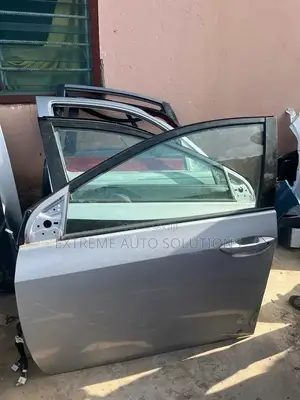 Toyota Corolla 2018 Door