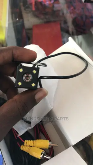 HD Clear Reverse Camera Available