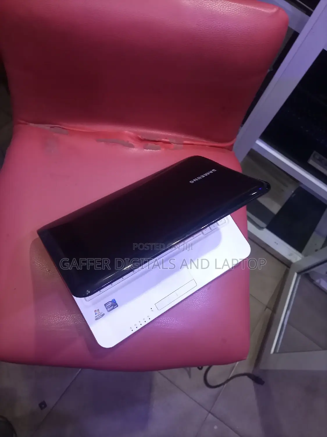 New Laptop Samsung NC10 2GB Intel Atom HDD 128GB
