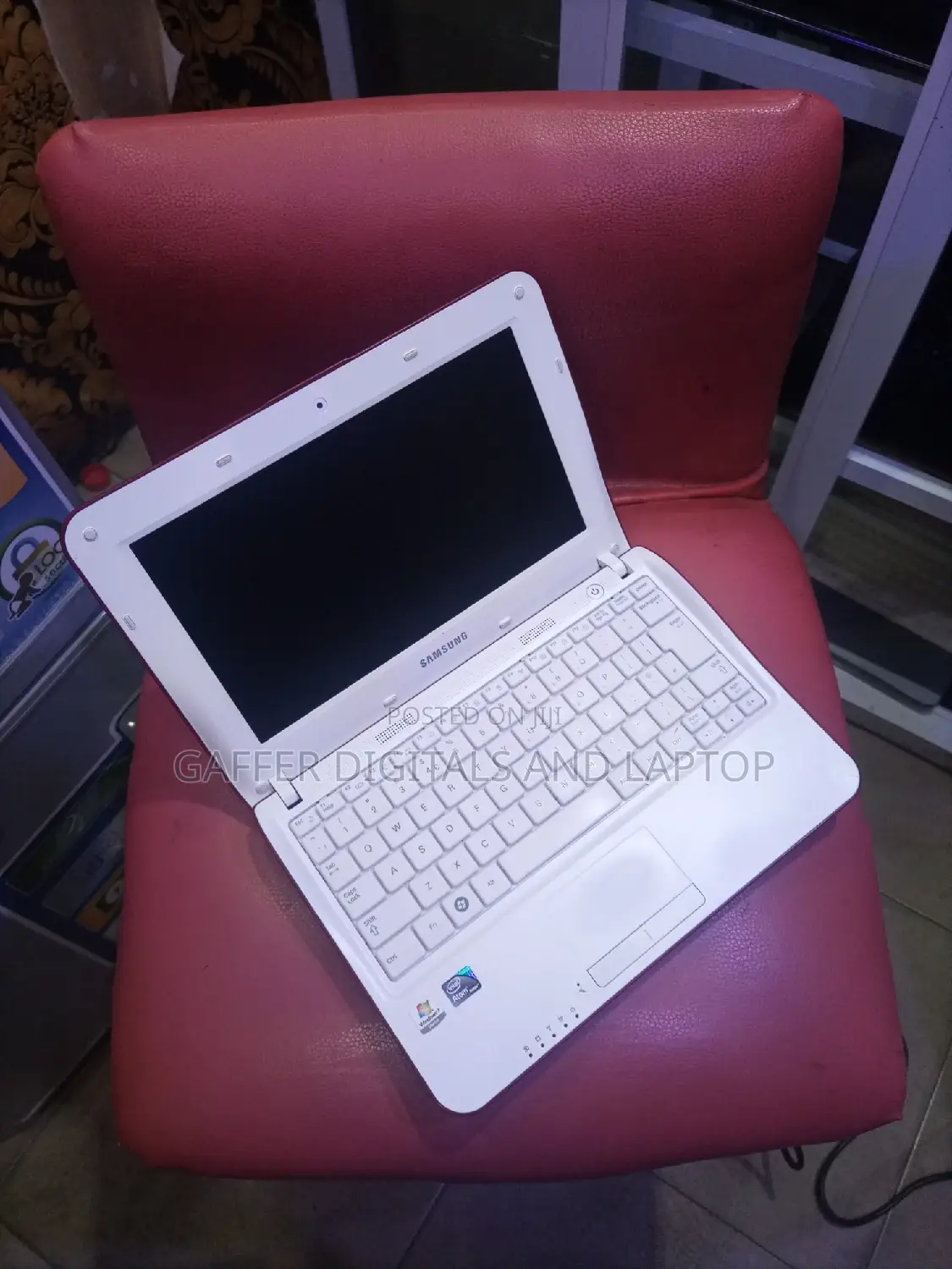 New Laptop Samsung NC10 2GB Intel Atom HDD 128GB