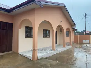 3bdrm House in Bronko Housing, Lashibi for rent