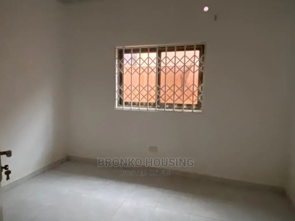 3bdrm House in Bronko Housing, Lashibi for rent