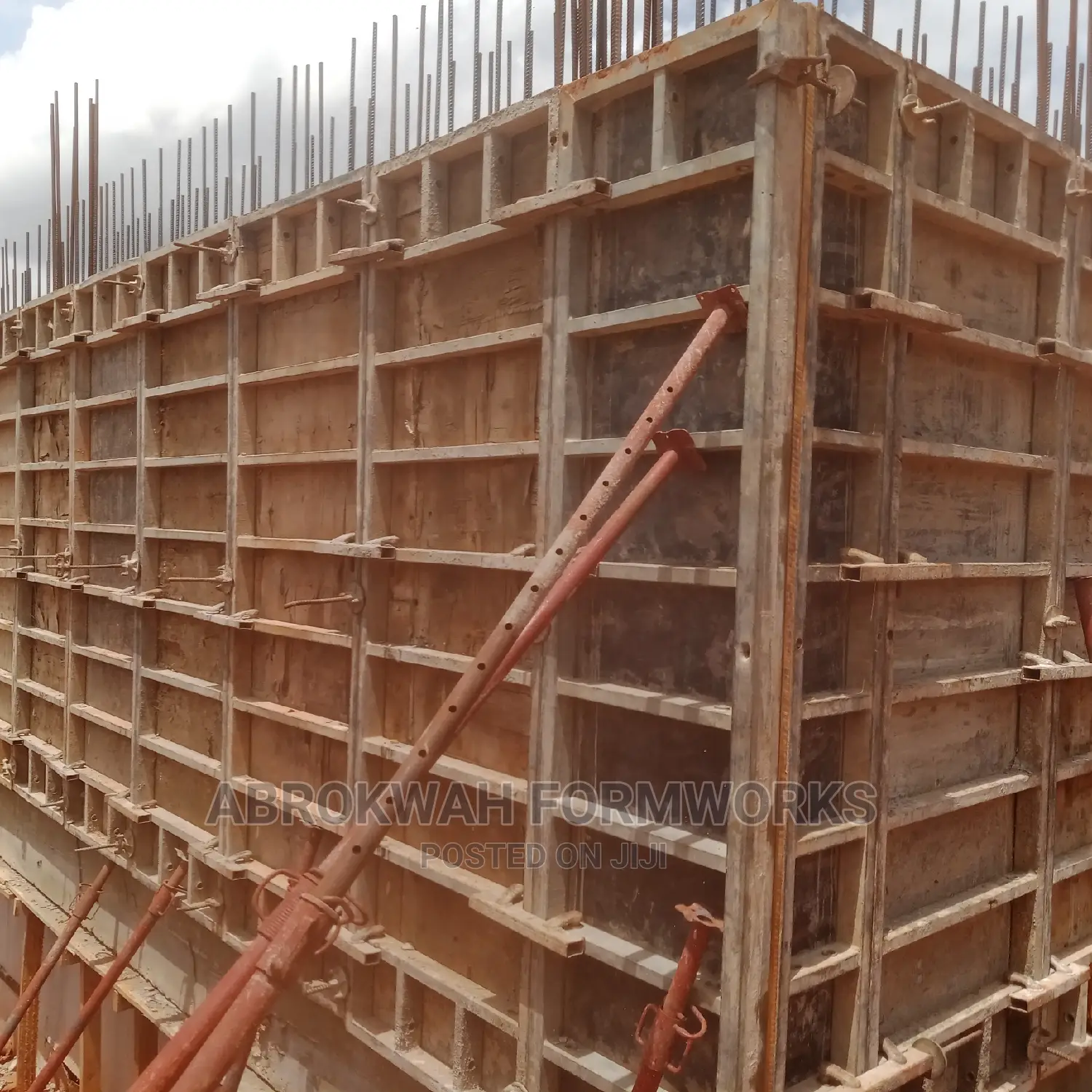 Retaining Wall/ Formwork/Gutters/Bridge/Lift/Bunker in Accra New Town ...