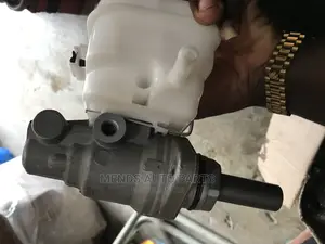 Toyota Rav 4 Brake Master Cylinder Port