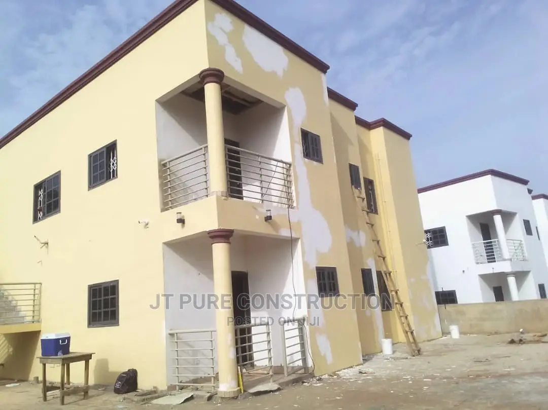 Building Contractor